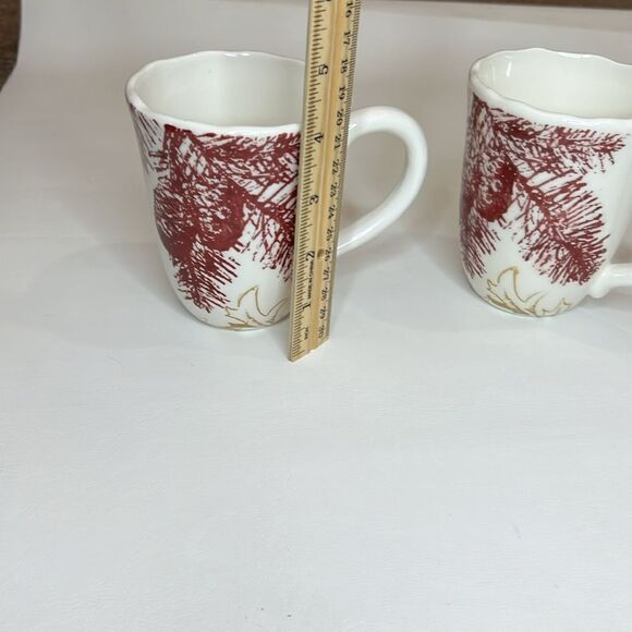 Reba Harmony For The Home Coffee Cups Mugs Set 2 Christmas White Red Gold - Picture 4 of 5